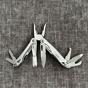 Leatherman “wingman” multitool